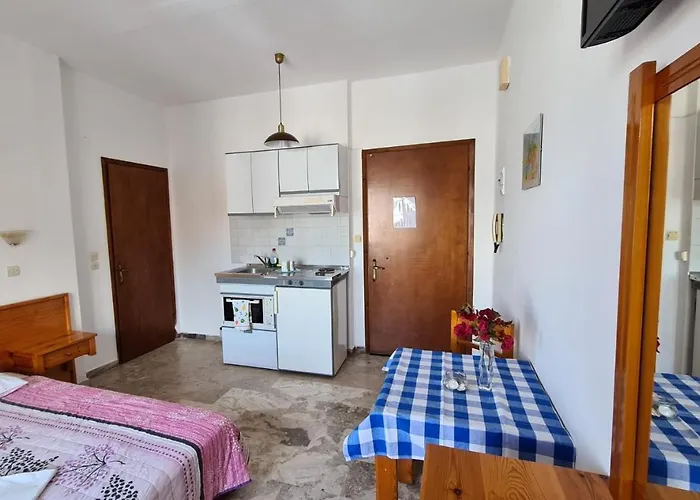 Bellos בית הארחה טולון