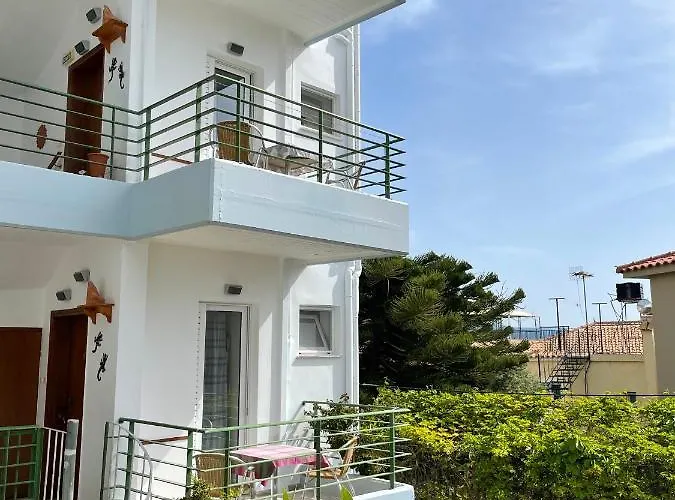 Bellos 3* טולון